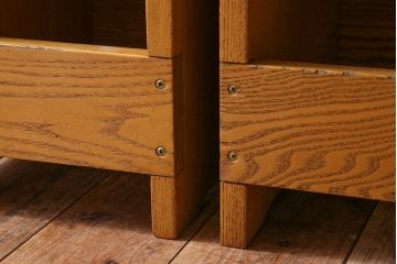 中古　楡材　学校の角スツール2脚セット(1)