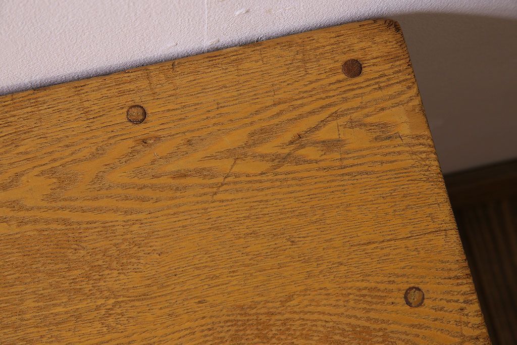 中古　楡材　学校の角スツール2脚セット(1)