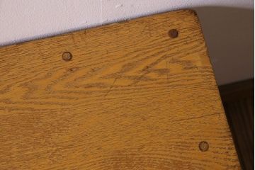 中古　楡材　学校の角スツール2脚セット(1)