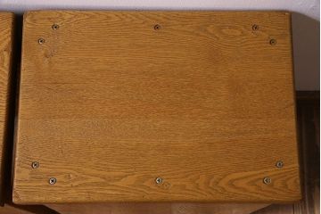 中古　楡材　学校の角スツール2脚セット(2)