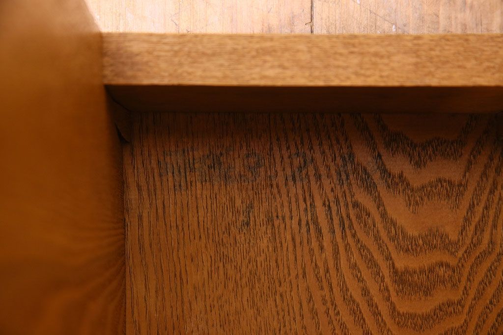 中古　楡材　学校の角スツール2脚セット(2)