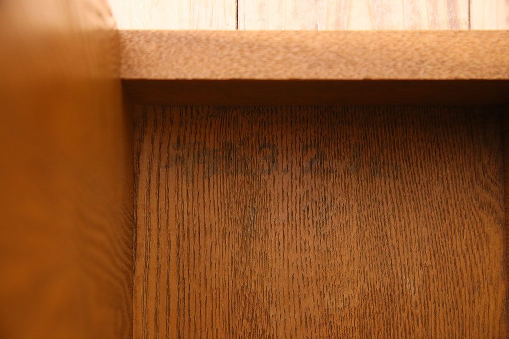 中古　楡材　学校の角スツール2脚セット(2)