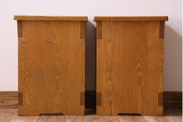 中古　楡材　学校の角スツール2脚セット(3)