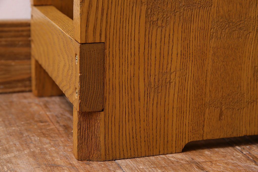 中古　楡材　学校の角スツール2脚セット(3)