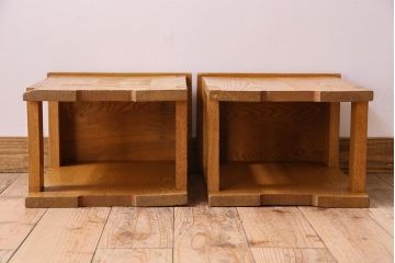 中古　楡材　学校の角スツール2脚セット(3)