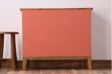 レトロ家具　脚付き!　シンプルレトロなマス目棚(収納棚、飾り棚)