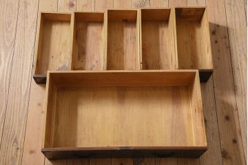 アンティーク家具　和製アンティーク　重厚な明治期の帳場箪笥