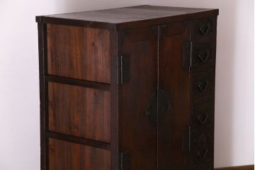 アンティーク家具　和製アンティーク　重厚な明治期の帳場箪笥