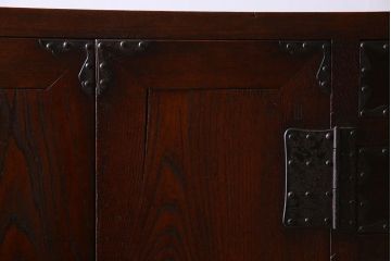 アンティーク家具　和製アンティーク　重厚な明治期の帳場箪笥