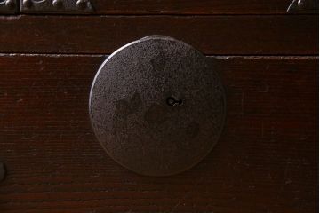 アンティーク家具　和製アンティーク　重厚な明治期の帳場箪笥