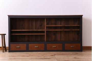 アンティーク家具　アンティーク　モダンなペイントガラス戸棚