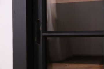 アンティーク家具　アンティーク　モダンなペイントガラス戸棚