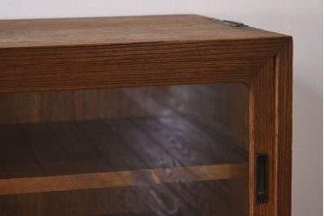 アンティーク家具　和製アンティーク　脚付のシンプルな時代箪笥ローボード