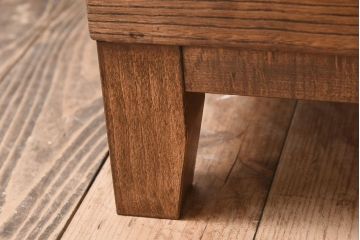 アンティーク家具　和製アンティーク　脚付のシンプルな時代箪笥ローボード