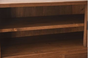 アンティーク家具　和製アンティーク　脚付のシンプルな時代箪笥ローボード