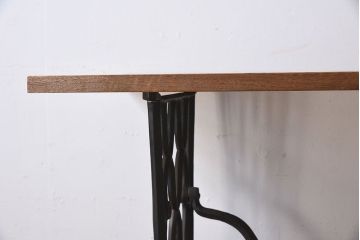 レトロ家具　アンティーク　シンプルレトロなシンガー社製ミシンテーブル(シンガーミシン、ミシン台)(2)