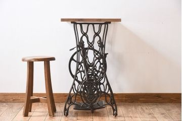 レトロ家具　アンティーク　シンプルレトロなシンガー社製ミシンテーブル(シンガーミシン、ミシン台)(2)