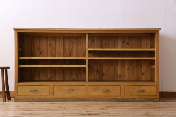 レトロ家具　昭和レトロ　シンプルなデザインのサイドボード(カウンターテーブル・収納棚・食器棚)