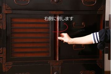 アンティーク家具　明治大正期　古民具・骨董　かくし付き!六尺　大川箪笥のサイドボード(水屋箪笥)