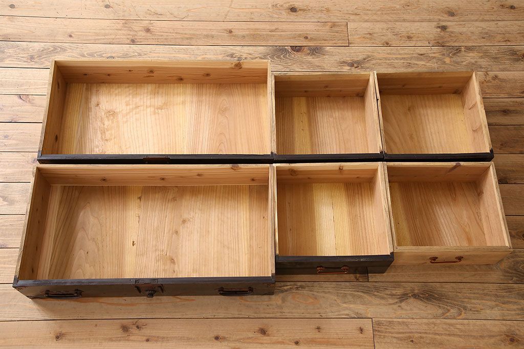 アンティーク家具　明治大正期　古民具・骨董　かくし付き!六尺　大川箪笥のサイドボード(水屋箪笥)