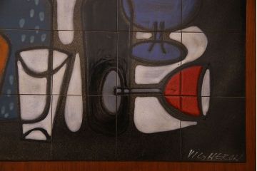 ヴィンテージ家具　フランス製　ビンテージ　VIGHEROH　スタイリッシュなデザインの大型サイドボード