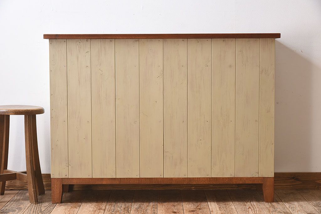 アンティーク家具　アンティーク　結霜ガラスが美しいペイント収納棚(カウンターテーブル)