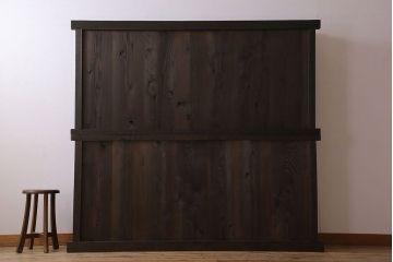 アンティーク家具　和製アンティーク　六尺　古い木の趣ある丸桟引き戸の水屋箪笥