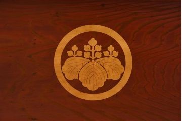 アンティーク雑貨　高級品!和製アンティーク　朱漆塗りの上質な姿見