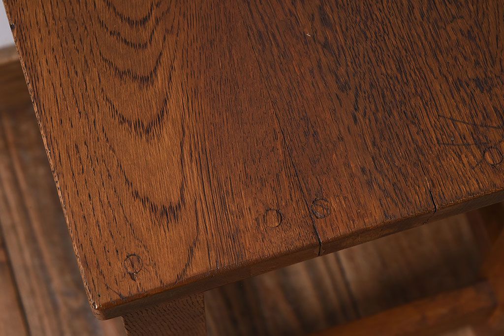 レトロ家具　昭和レトロ　ナラ素材のシンプルな角スツール2脚セット