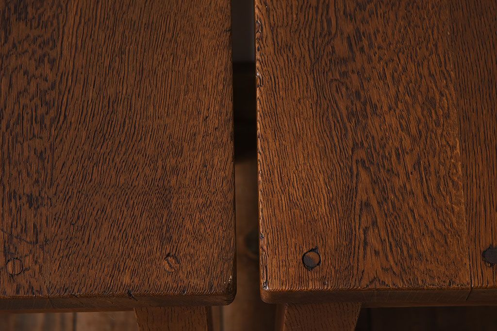 レトロ家具　昭和レトロ　ナラ素材のシンプルな角スツール2脚セット