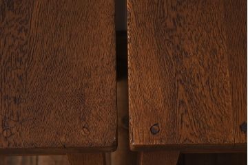 レトロ家具　昭和レトロ　ナラ素材のシンプルな角スツール2脚セット