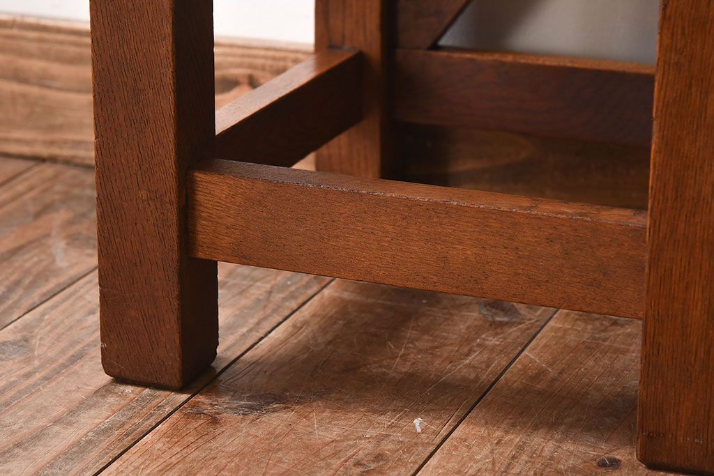 レトロ家具　昭和レトロ　ナラ素材のシンプルな角スツール2脚セット