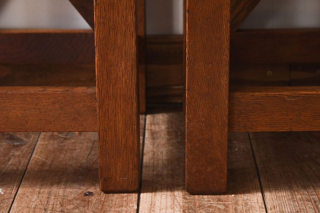 レトロ家具　昭和レトロ　ナラ素材のシンプルな角スツール2脚セット