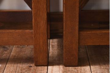 レトロ家具　昭和レトロ　ナラ素材のシンプルな角スツール2脚セット