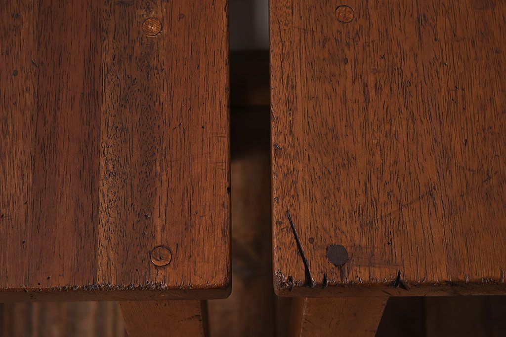 アンティーク雑貨　ラワン材　昭和レトロなアンティーク角スツール2脚セット