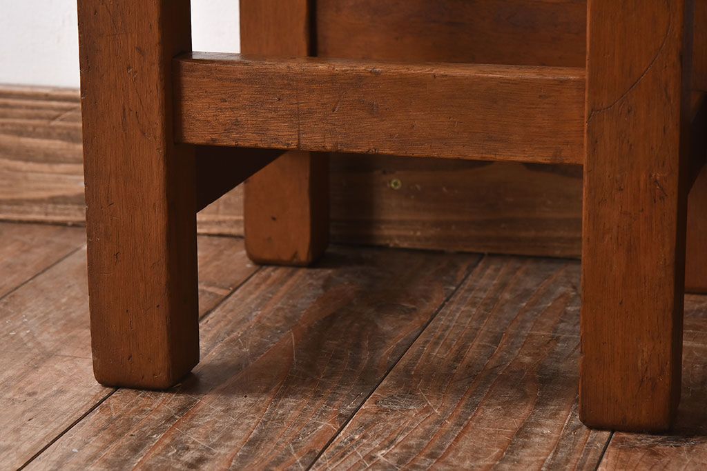 アンティーク雑貨　ラワン材　昭和レトロなアンティーク角スツール2脚セット