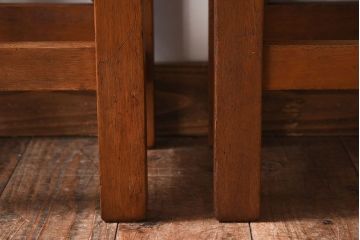 アンティーク雑貨　ラワン材　昭和レトロなアンティーク角スツール2脚セット