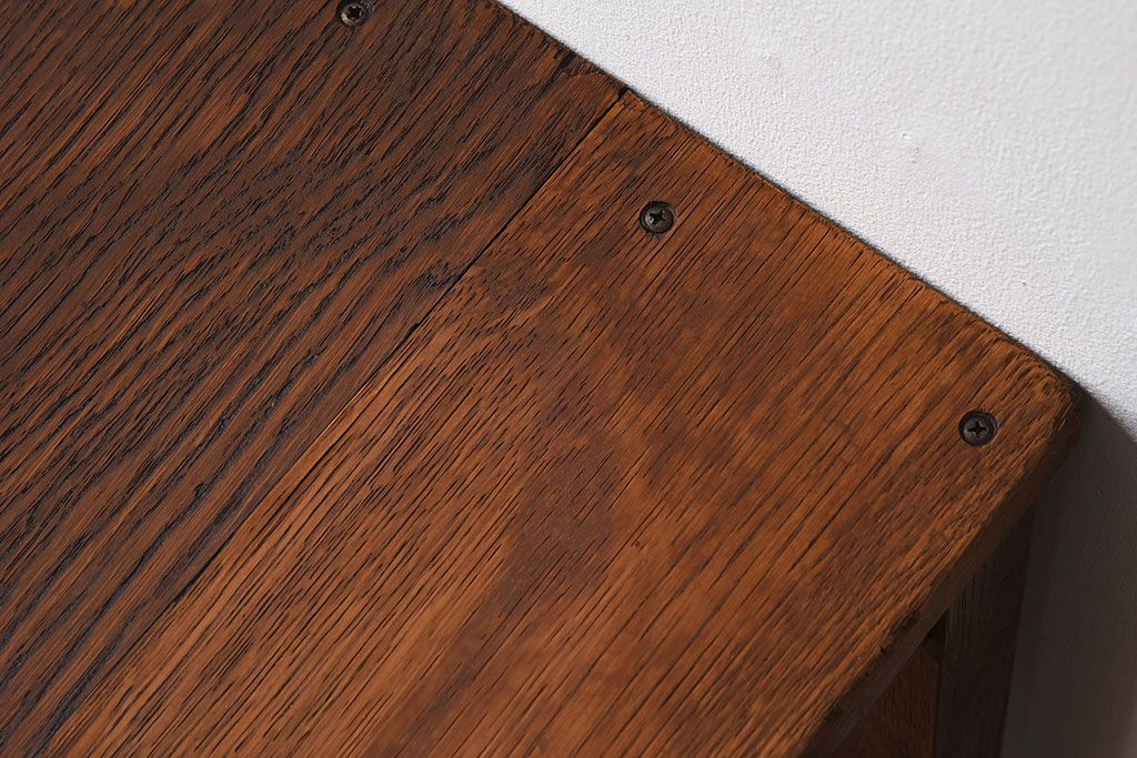 レトロ家具　昭和レトロ　ナラ材製のアンティーク角スツール(1)