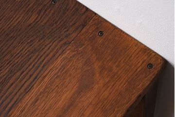 レトロ家具　昭和レトロ　ナラ材製のアンティーク角スツール(1)