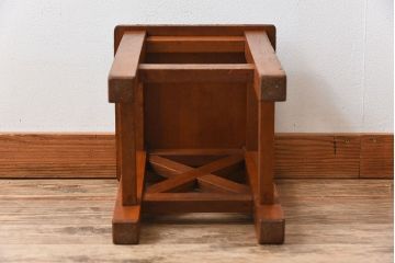 アンティーク雑貨　ナラ材製 学校のシンプルなレトロアンティークの角スツール(1)