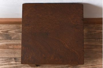 アンティーク雑貨　ナラ材製 学校のシンプルなレトロアンティークの角スツール(2)