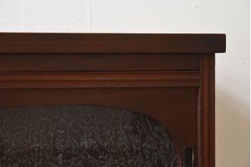 アンティーク家具　和製アンティーク　引き戸がおしゃれなガラス戸棚