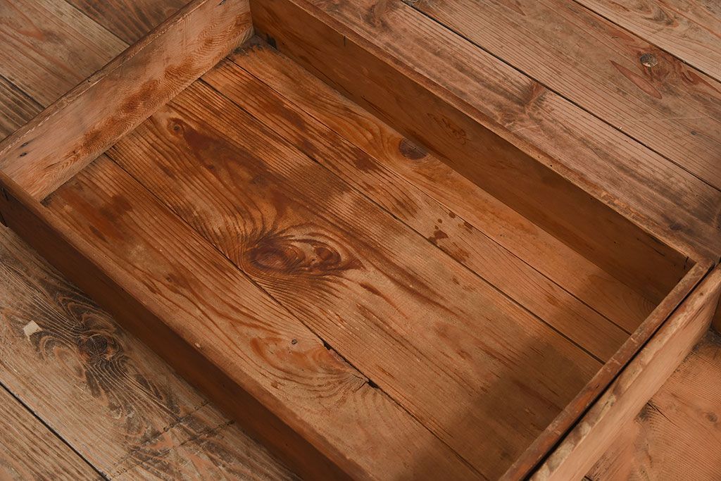 アンティーク雑貨　昭和レトロ　シンプルなデザインの木箱3個セット