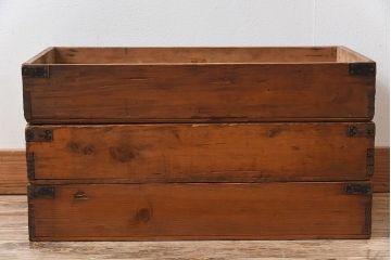 アンティーク雑貨　昭和レトロ　シンプルなデザインの木箱3個セット