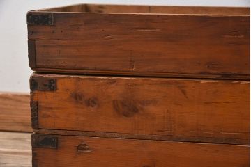 アンティーク雑貨　昭和レトロ　シンプルなデザインの木箱3個セット