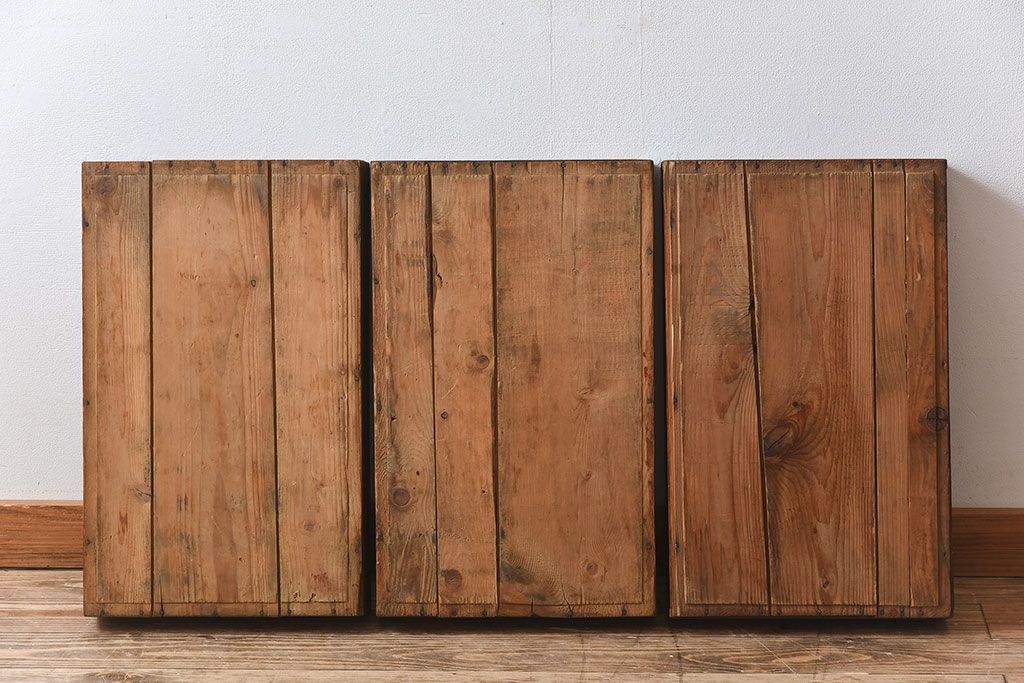 アンティーク雑貨　昭和レトロ　シンプルなデザインの木箱3個セット