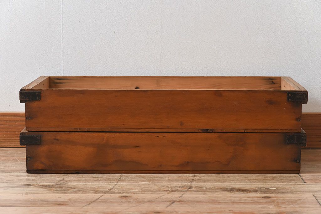 アンティーク雑貨　シンプルなデザイン　昭和レトロな木箱2個セット(1)