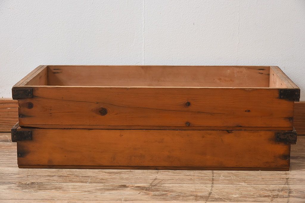 アンティーク雑貨　シンプルなデザイン　昭和レトロな木箱2個セット(1)