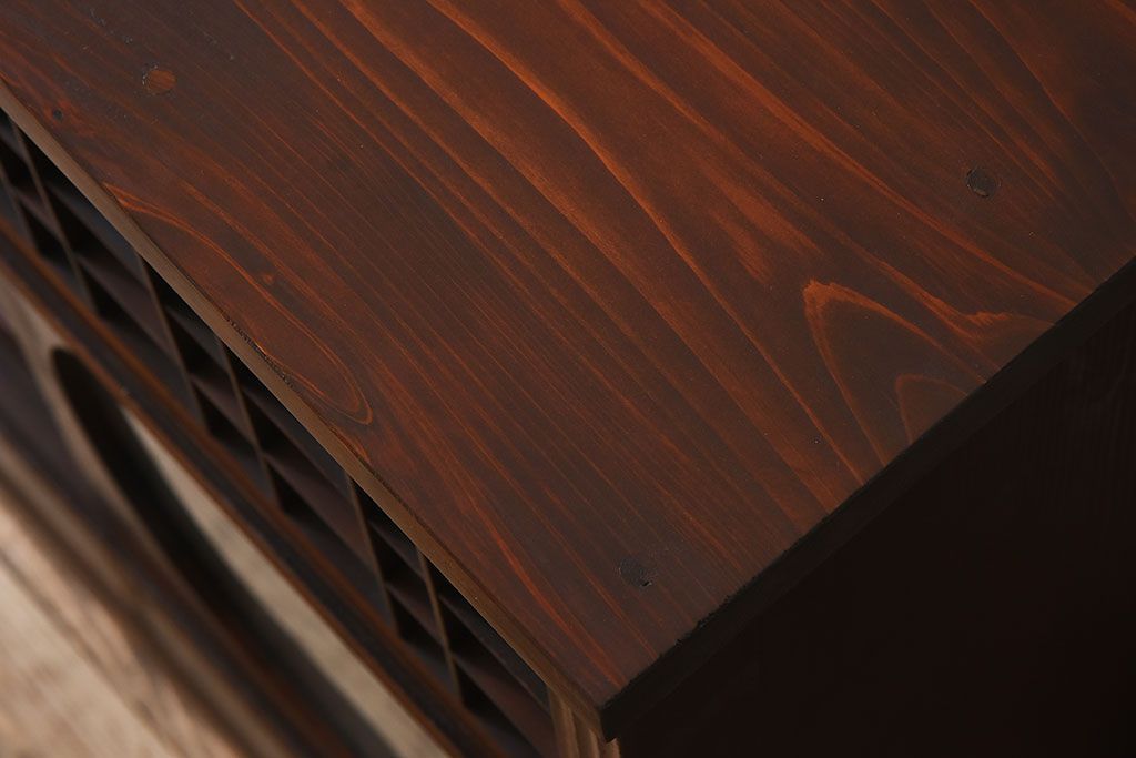 アンティーク家具　 和製アンティーク 丸窓　チェッカーガラス引き戸の収納棚