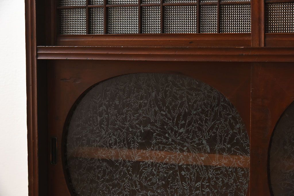 アンティーク家具　 和製アンティーク 丸窓　チェッカーガラス引き戸の収納棚